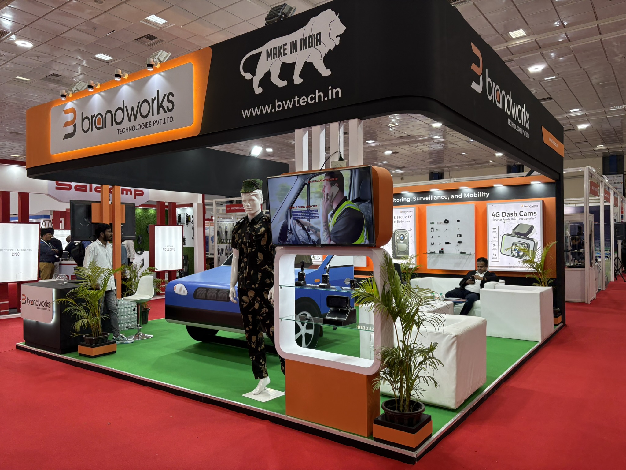 ELCINA – Dashcam & Body-Worn Cameras